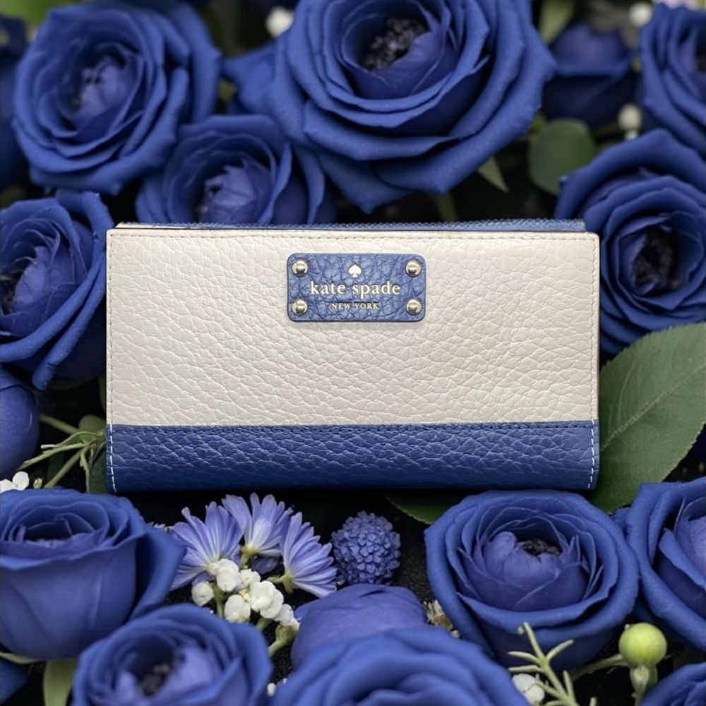 ♠️KATE SPADE♠️Stacy Bay Street Bifold Cream/Navy Wallet/NWT
